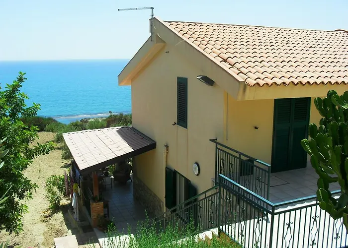 Il Carrubo * ליקאטה